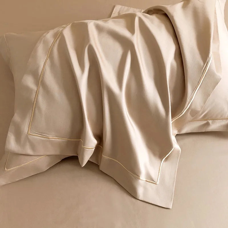 Luxuria Rose Bedding Set